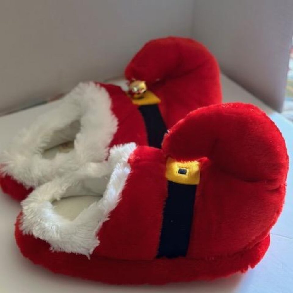 Dan Dee Santa/Elf Christmas Red House Slippers Plush w/Jingle Bells Size M 7/8
